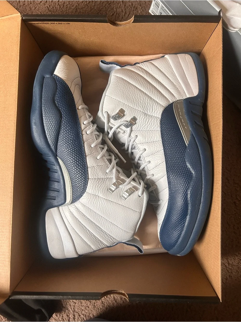 Local pick up or meet up only.   Jordan Retro High-Top Sneakers - White & Navy